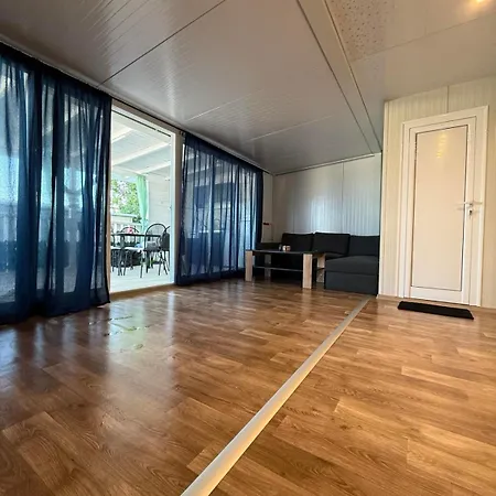 Purple & Violet 别墅